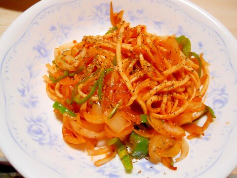 トマトソースで♪　イタリアンな焼きうどん